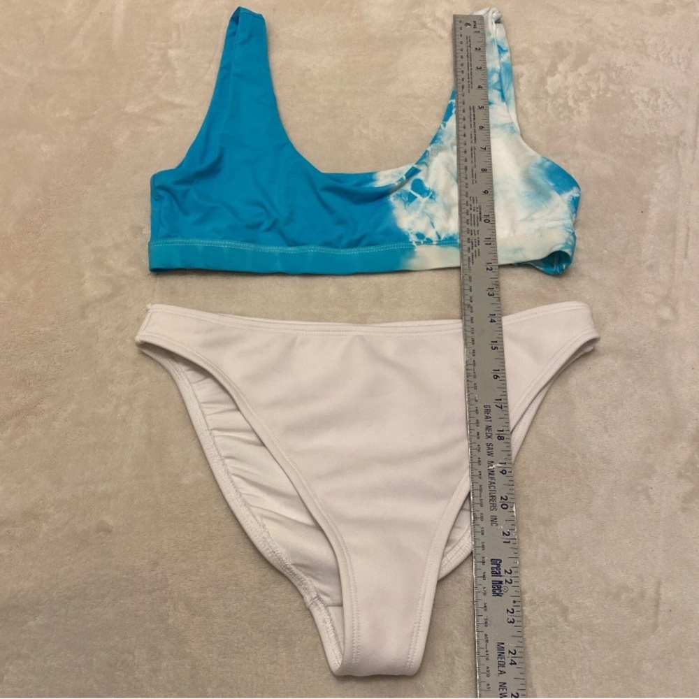 Dippin' Daisy's Crystal Blue and White Tie Dye Bikini - Picture 12 of 13
